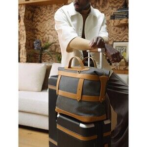 NEW | Paravel Weekender Travel Bag | Sandstone Black